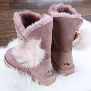 SHOP CLASSIC BOOTS